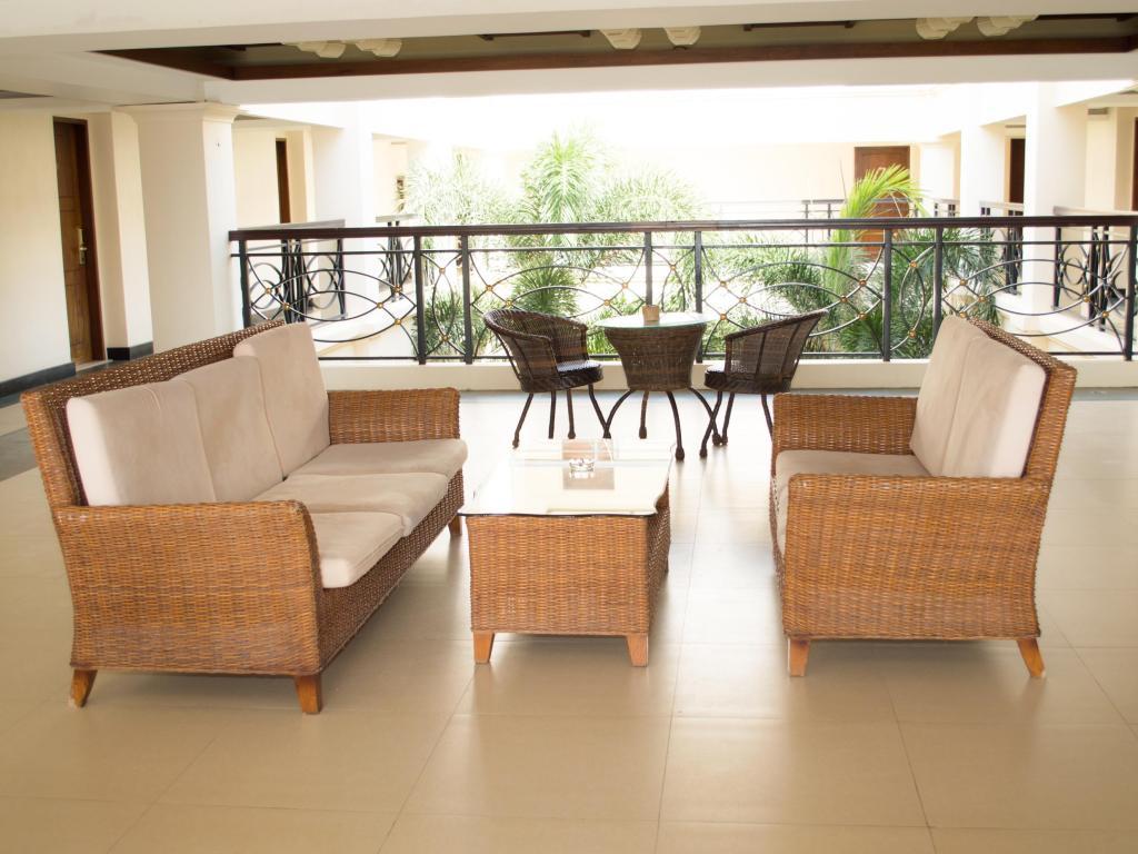 Golden Phoenix Boracay Manoc-Manoc