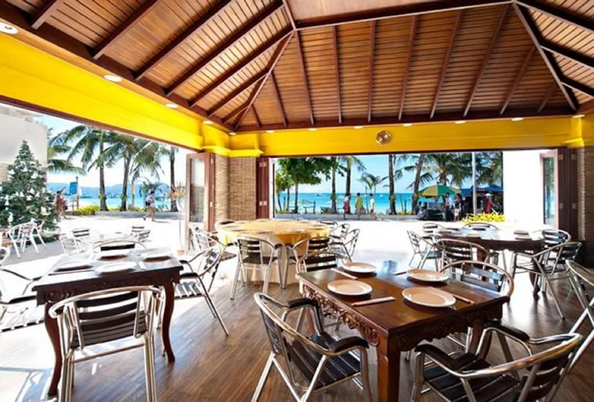 Golden Phoenix Boracay 4*