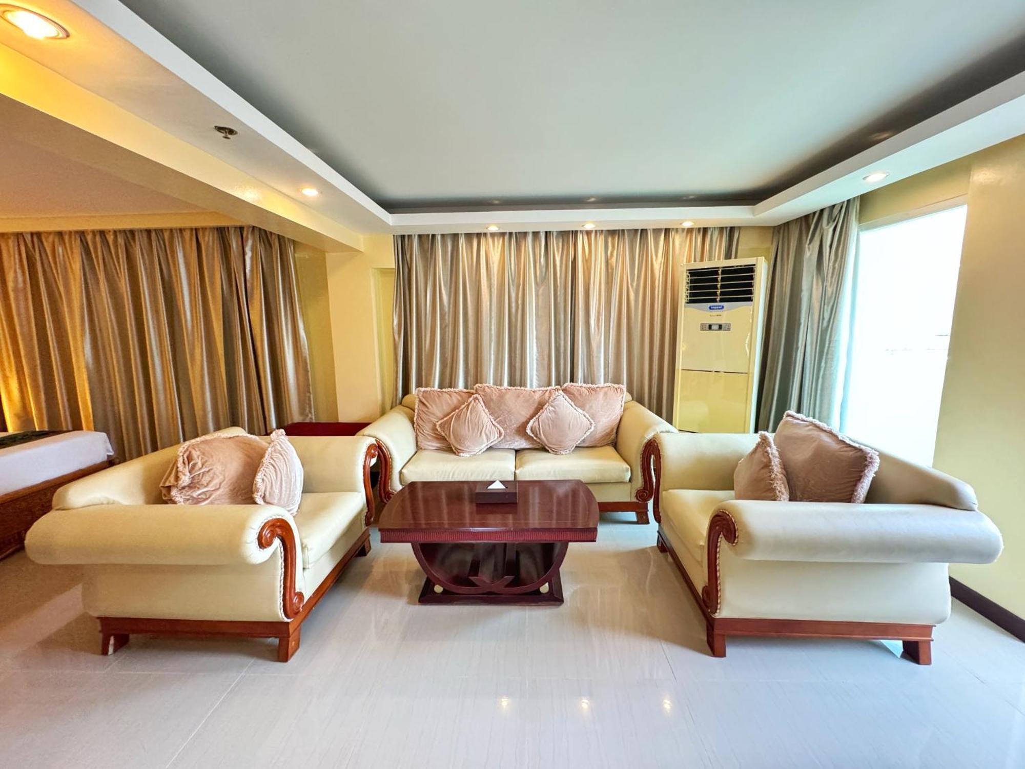 Hotel Golden Phoenix Boracay