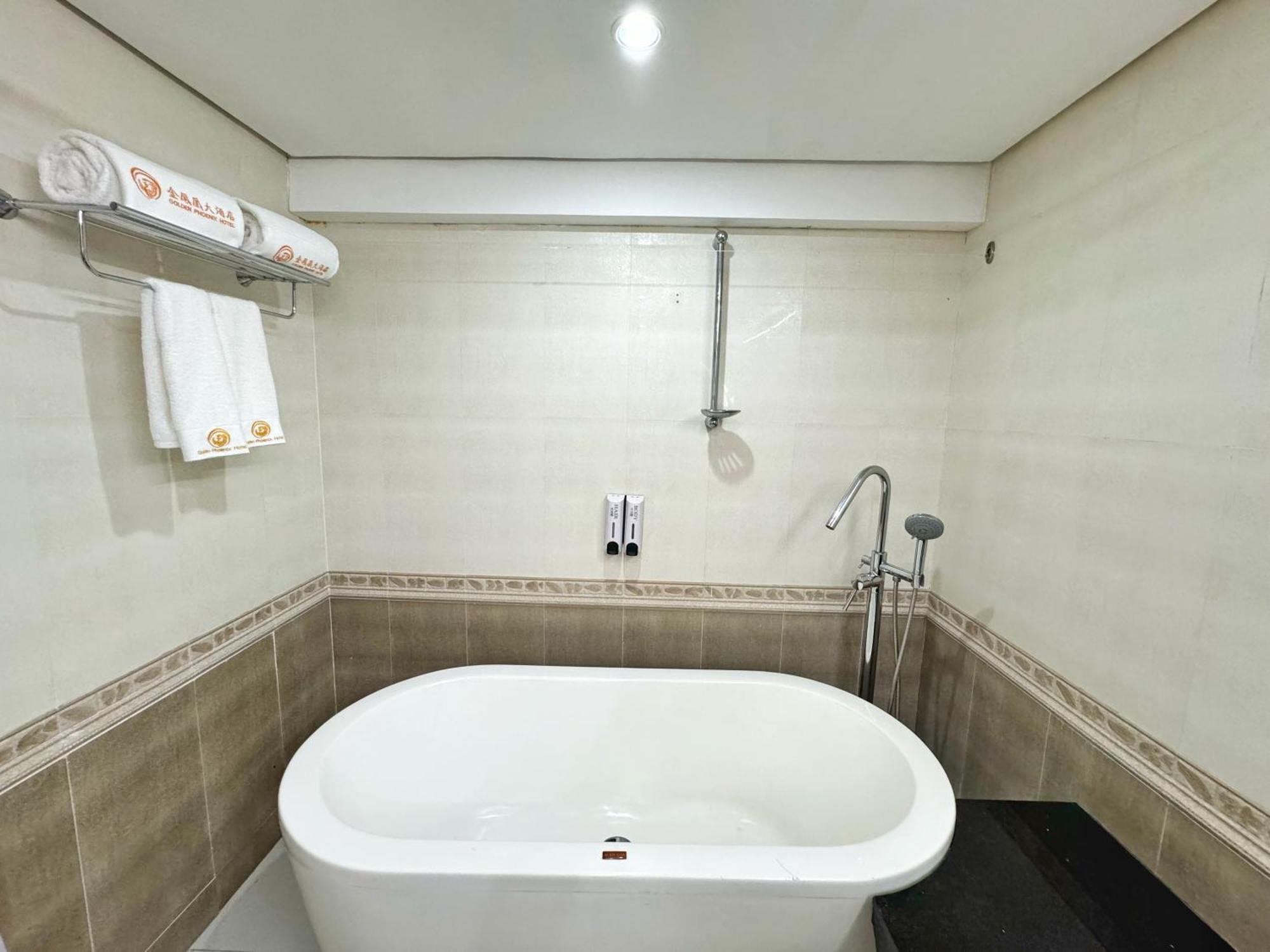 Golden Phoenix Boracay Hotel