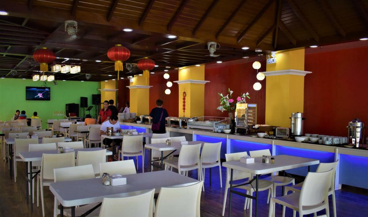 Golden Phoenix Boracay 4*